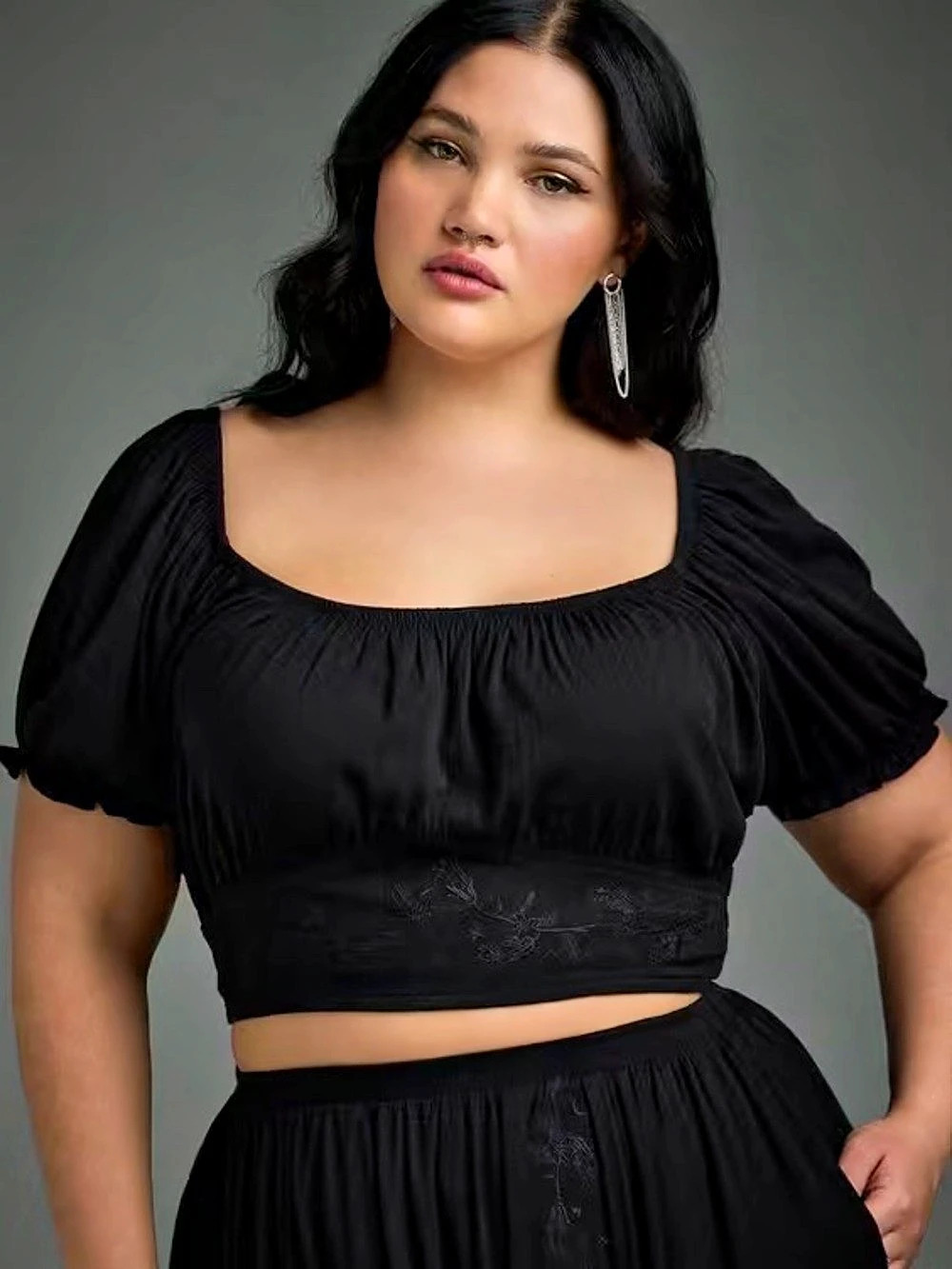 Nightfall by torrid Embroidered puff sleeve Crop Top black 5X